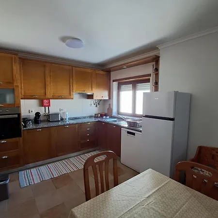 Casa Andorinhas * לוריניה